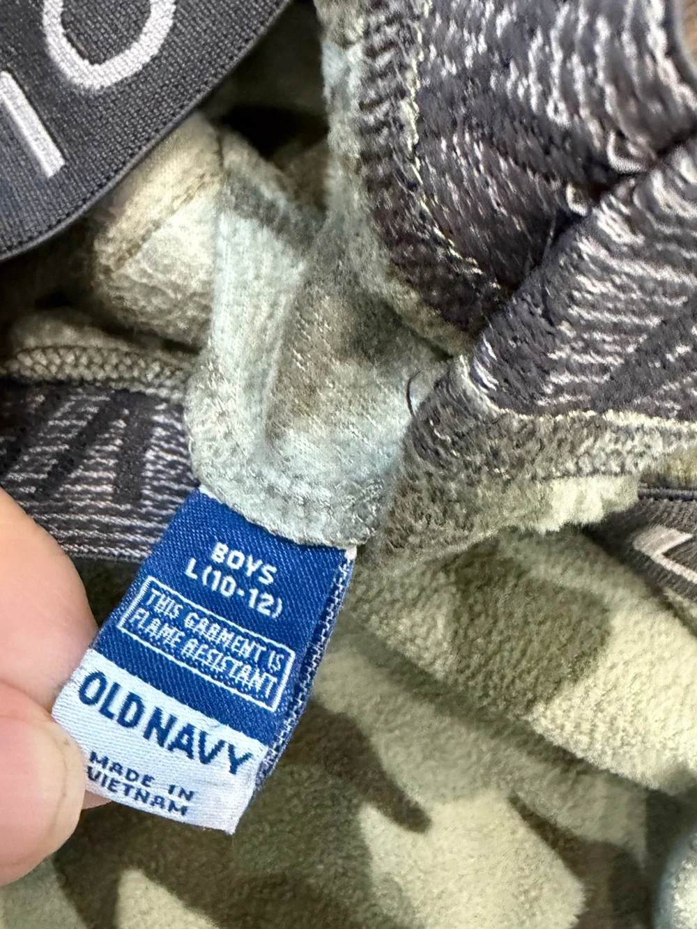 Old Navy Boys Green Camo Pajama Pants, Size Large (10-12)
